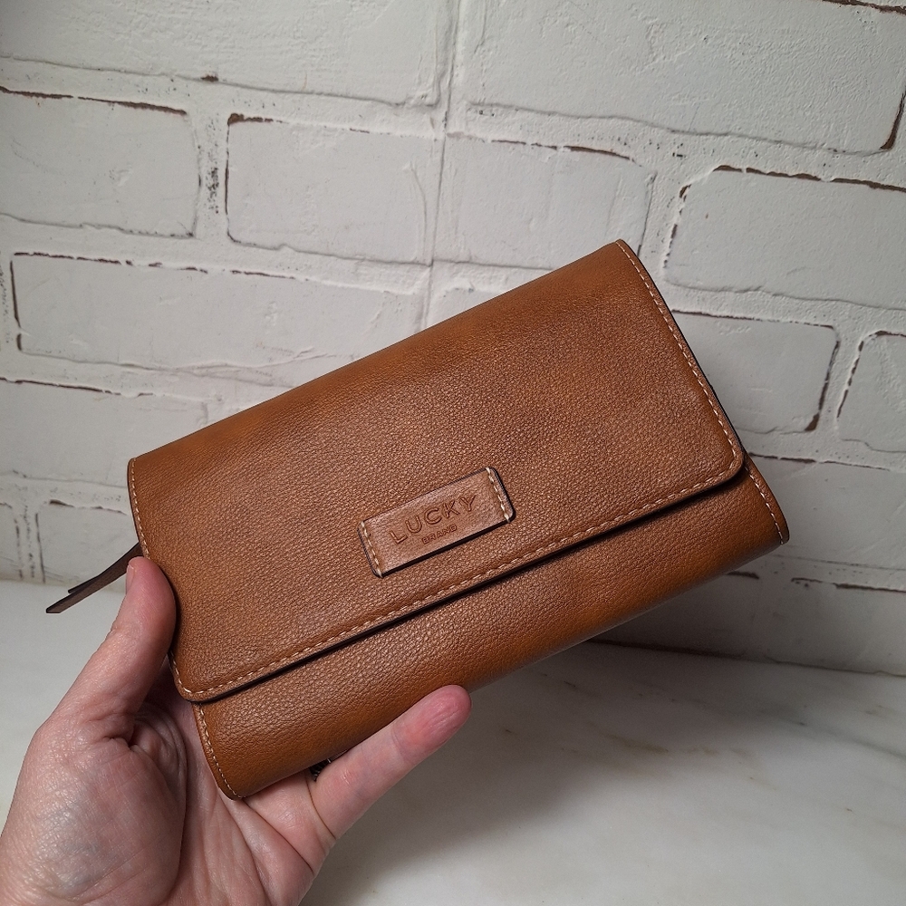 Lucky Brand Cognac Brown Leather Fold Wallet